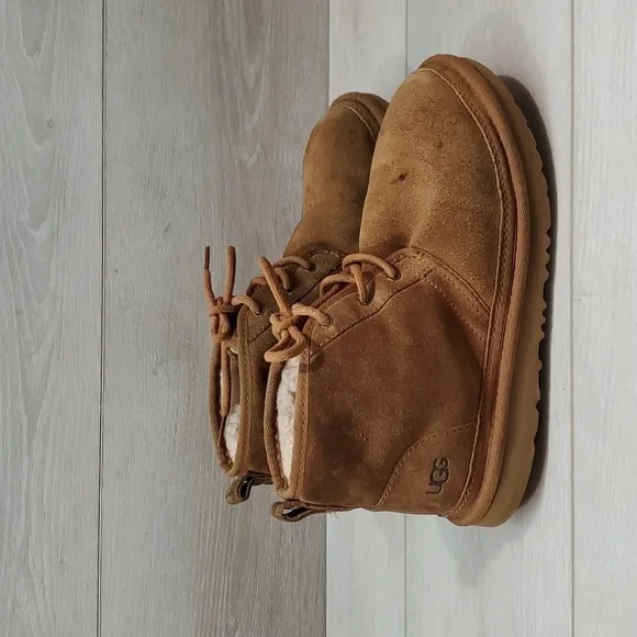 Ugg Australia Women Naumel II Leather Insulated Lined boots sneakers shoes sz 5
