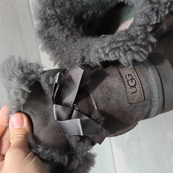 Ugg Australia Women Suede Insulated Lined Sheepskin Bow boots shoes sz 6