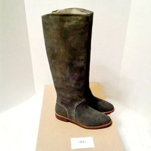 UGG Australia Women's 6.5M Tall Leather Boot