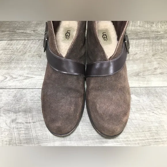 UGG Australia Wright Belted Suede Ankle Harness Shearling Boots 1014184 Size 9