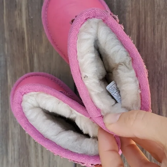 Ugg Azalea Kids Girls Classic Short II Ankle Boots Flowers Petal Shoes sz 7