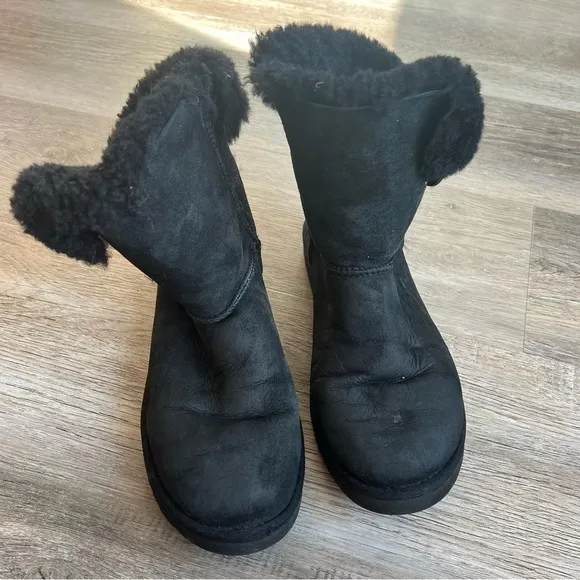 Ugg Bailey Button short boots