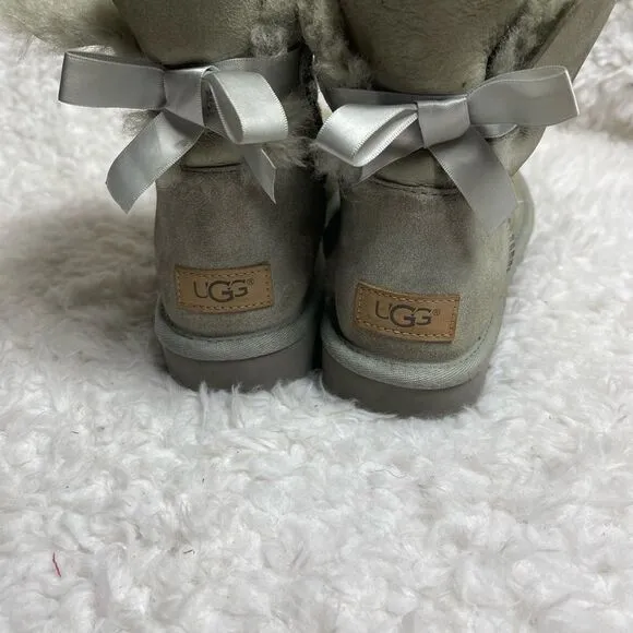 Ugg Baley short boots leather gray suede short boots with sheep skin lin…