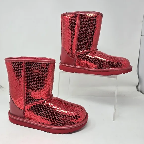 Ugg Big Girls Size 4 Classic Short II Gel Foil Hearts RED Sherpa Boots 1151613