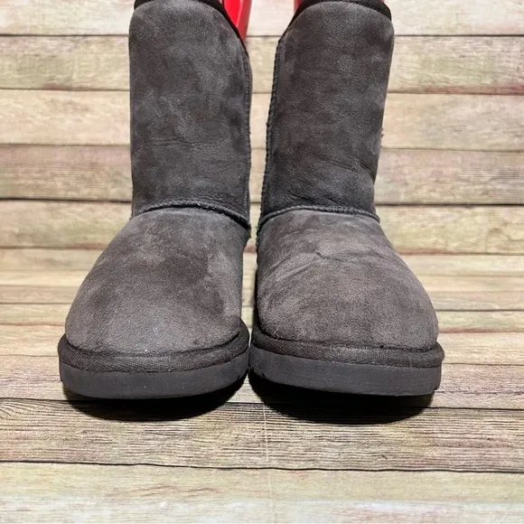 Ugg Brown Suede Classic Short Boots