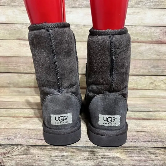 Ugg Brown Suede Classic Short Boots