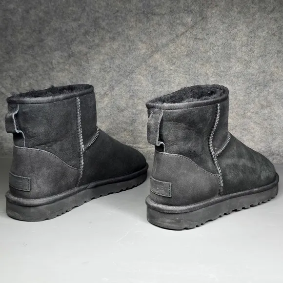 UGG Classic Mini II Ankle Boots Black Suede Winter Warm Shoes Women's Size 10