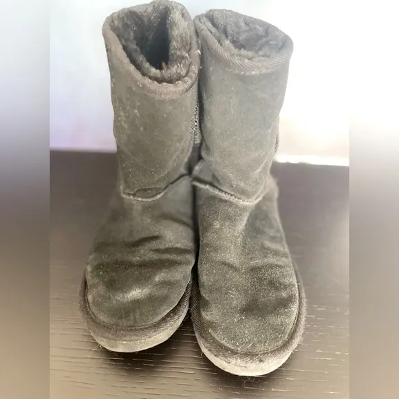 UGG Classic Short 5825 Black Suede Boots