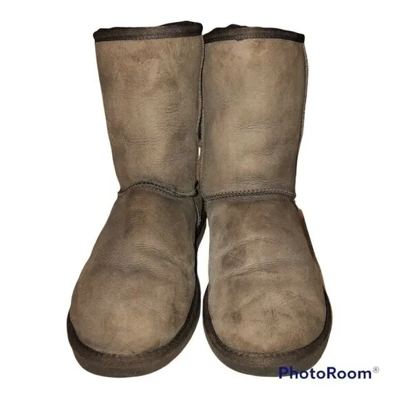 UGG Classic Short 5825 Womens Chocolate Brown Suede Fur Boots Size 9
