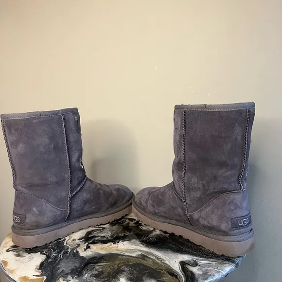 Ugg Classic Short Blossom Gray Boot Women’s 7