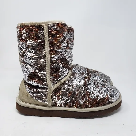 UGG Classic Short Boots Sparkle Brown Sequin Gold 3353 Sherpa Lined size 8