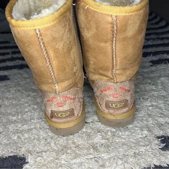 UGG Classic Short Rustic Weave Brown Boots women’s shoe size 6