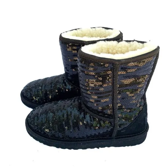 UGG  Classic Short  Sequined Sparkles Kids  Boots Size 4