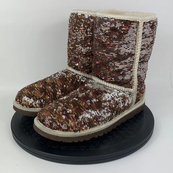 Ugg Classic Short Sparkles 3353 Reversible Sequin Boots Copper Women's Size  6