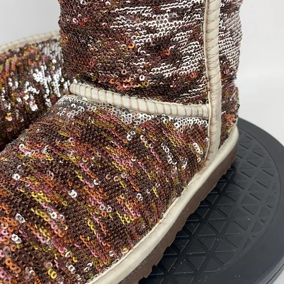 Ugg Classic Short Sparkles 3353 Reversible Sequin Boots Copper Women's Size  6