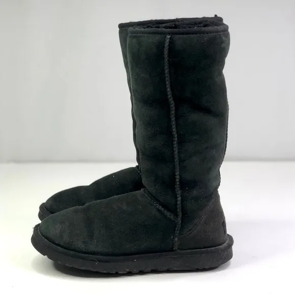 UGG classic tall boots suede and shearling black 7