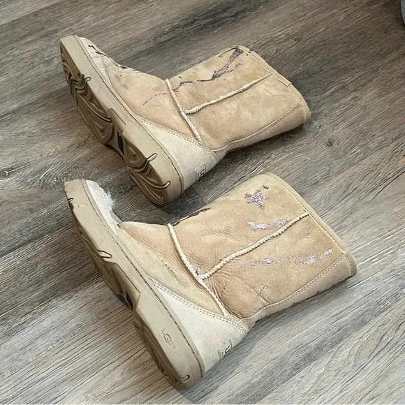 Ugg classic Ultimate Short boots with glitter DIY design