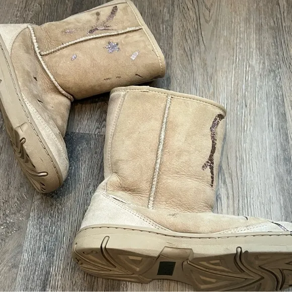 Ugg classic Ultimate Short boots with glitter DIY design