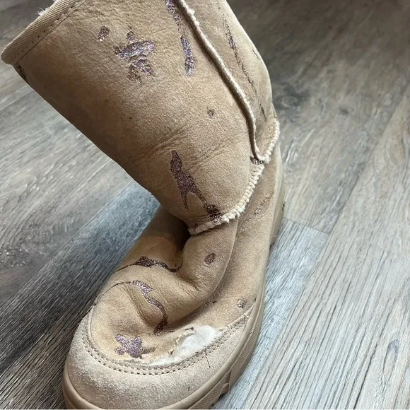 Ugg classic Ultimate Short boots with glitter DIY design