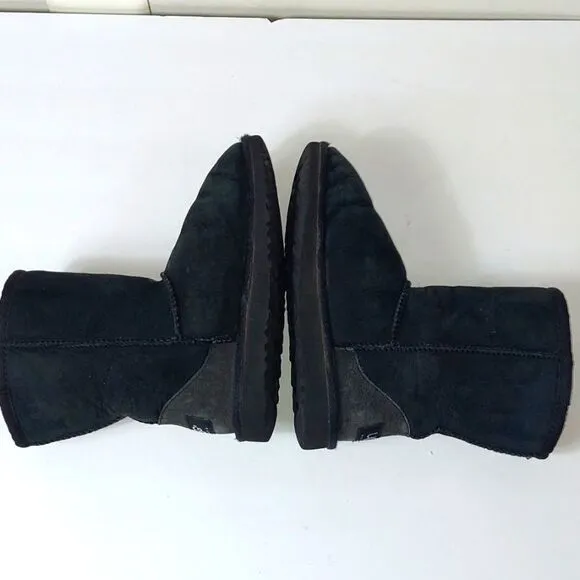 UGG Classic Short Black Boots Sz 2