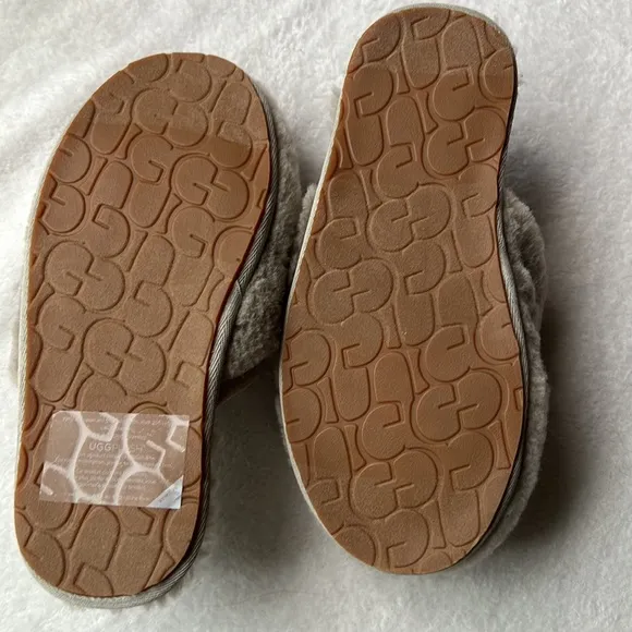 UGG Flufette Slipper in Goat