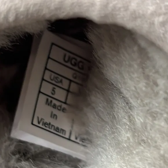UGG Flufette Slipper in Goat