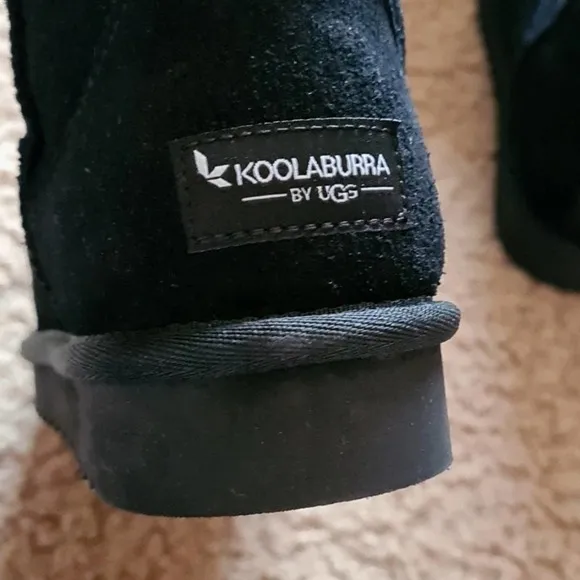 UGG Koola Short Black Boots Size 6 NWB