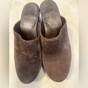 UGG Leather Shoes Size 8
