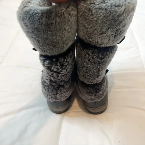 Ugg Lilyan Black Fur Tall Snow Boots