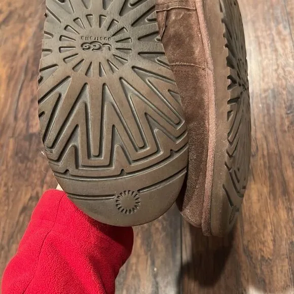 Ugg Maddie chocolate brown tall boots size 6 in GUC