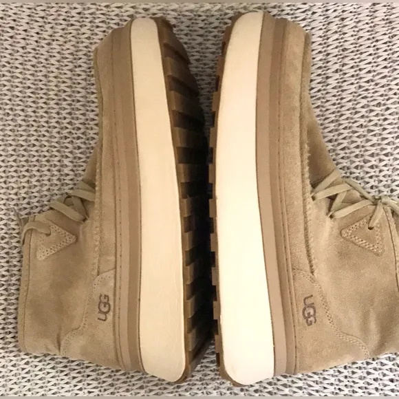 UGG Marin Platform Bootie