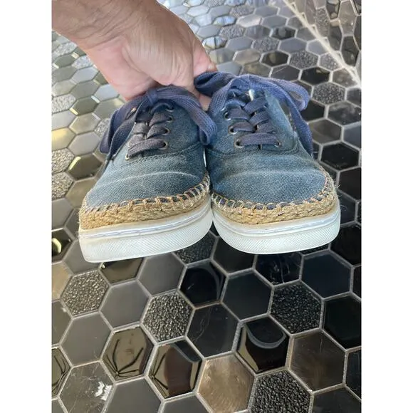 UGG Navy Canvas sneaker boat shoe EYEN II lace up women’s 7