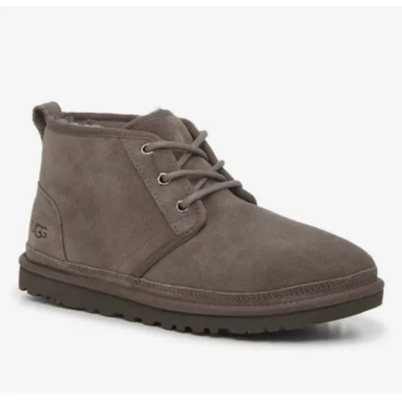UGG Neumel Chukka Boot Green Men size 8 (EUR 40). EUC. Leather &amp; Sherpa.