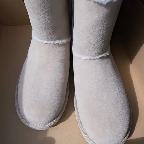 UGG New Boots women size 10