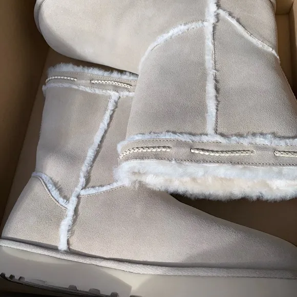 UGG New Boots women size 10