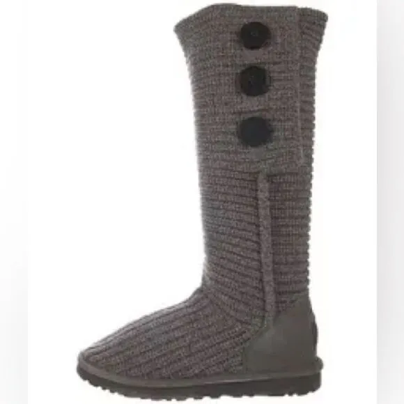 UGG NWOT Cardy Knit Boots in Black Tweed with Gold Metallic Thread. Size 8.