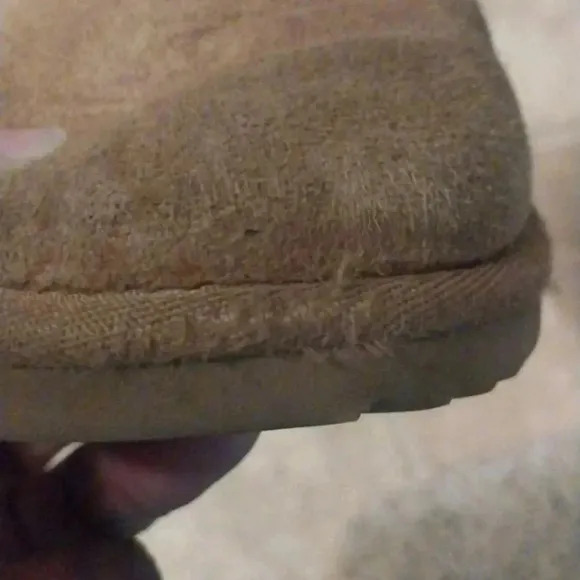 Ugg Short Chestnut Boots Size 3