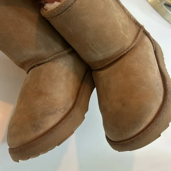 UGG Toddler Classic Short Water Resistant Shearling Boot Chestnut Brown 10