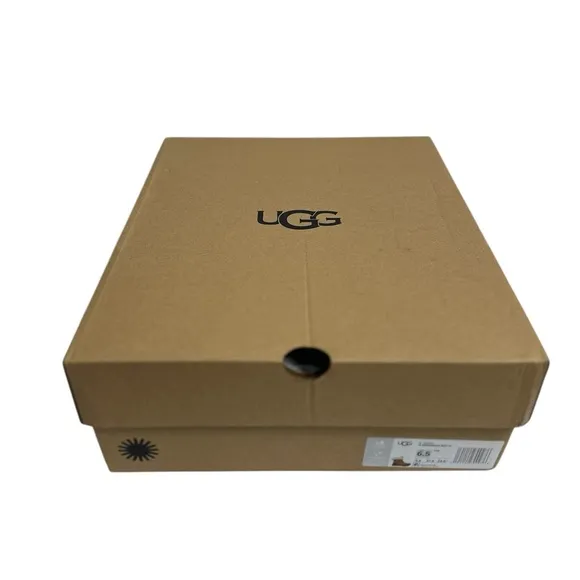 UGG Women's Adirondack Ill Waterproof Boots, SIZE 6.5
