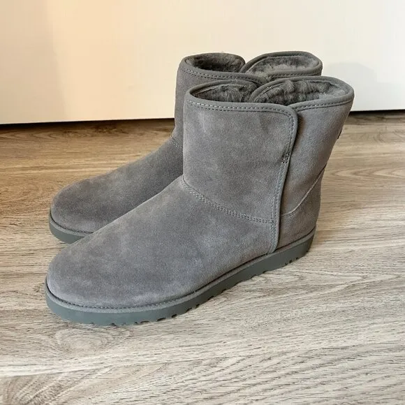 UGG Women's Cory II Bootie in Charcoal Gray Size 11 BRAND NEW