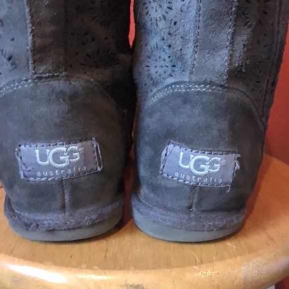 UGG zip up short boots