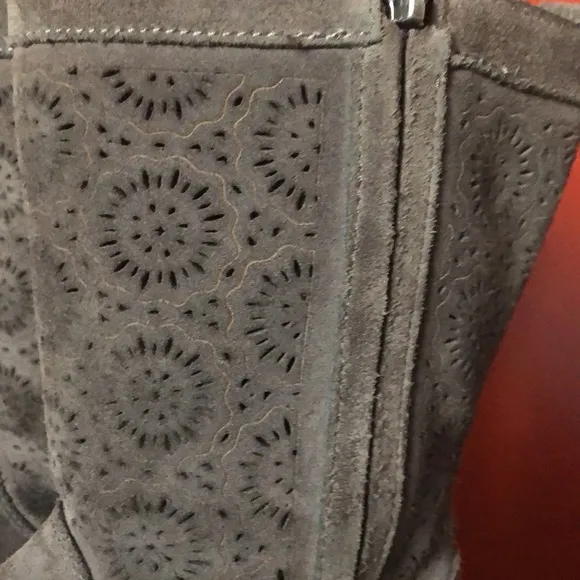 UGG zip up short boots