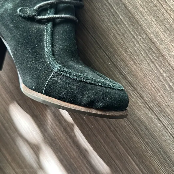 Ugg’s heel black lace up booties size 7.5