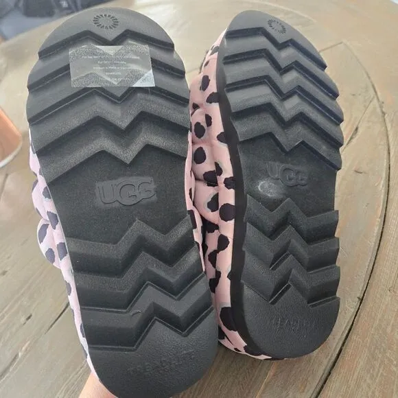 UGG Size 9 Maxi Slide Slip On Sandals shoes New