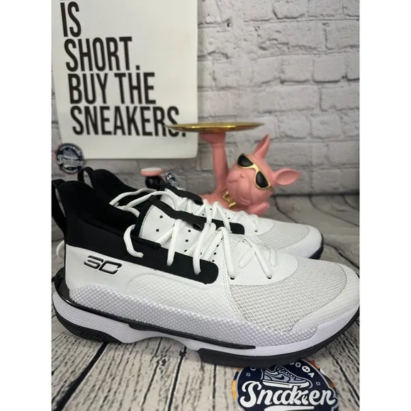 Under Armour Curry 7 Mens 9 White Black Basketball Sneaker Shoes SC Steph NEW
