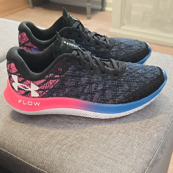 Under Armour Women's Velociti Wind 2 Running Shoes - 6.5 US