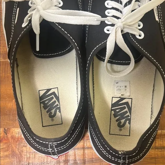 Vans Black and White Canvas Sneakers Low-Top, Mens 11