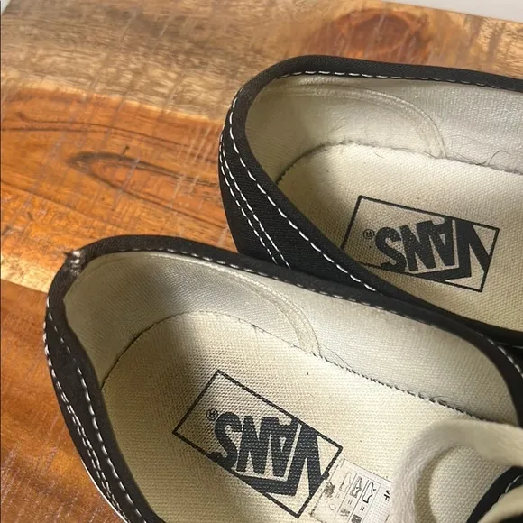 Vans Black and White Canvas Sneakers Low-Top, Mens 11