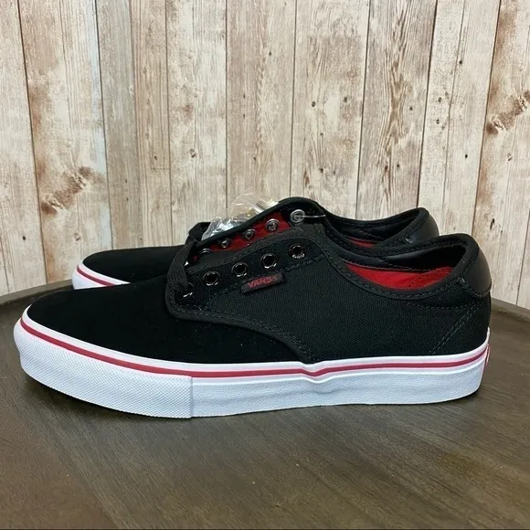 Vans Chima Ferguson Pro Sneakers Black/White/Chili Pepper Size 8.5 Women