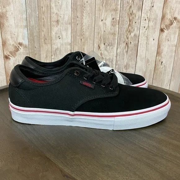 Vans Chima Ferguson Pro Sneakers Black/White/Chili Pepper Size 8.5 Women